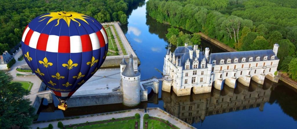 La Porte Aux Dames Romorantin-Lanthenay Exterior foto